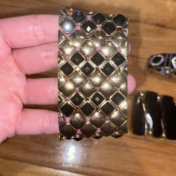 Bracelets - Picture 3 of 5